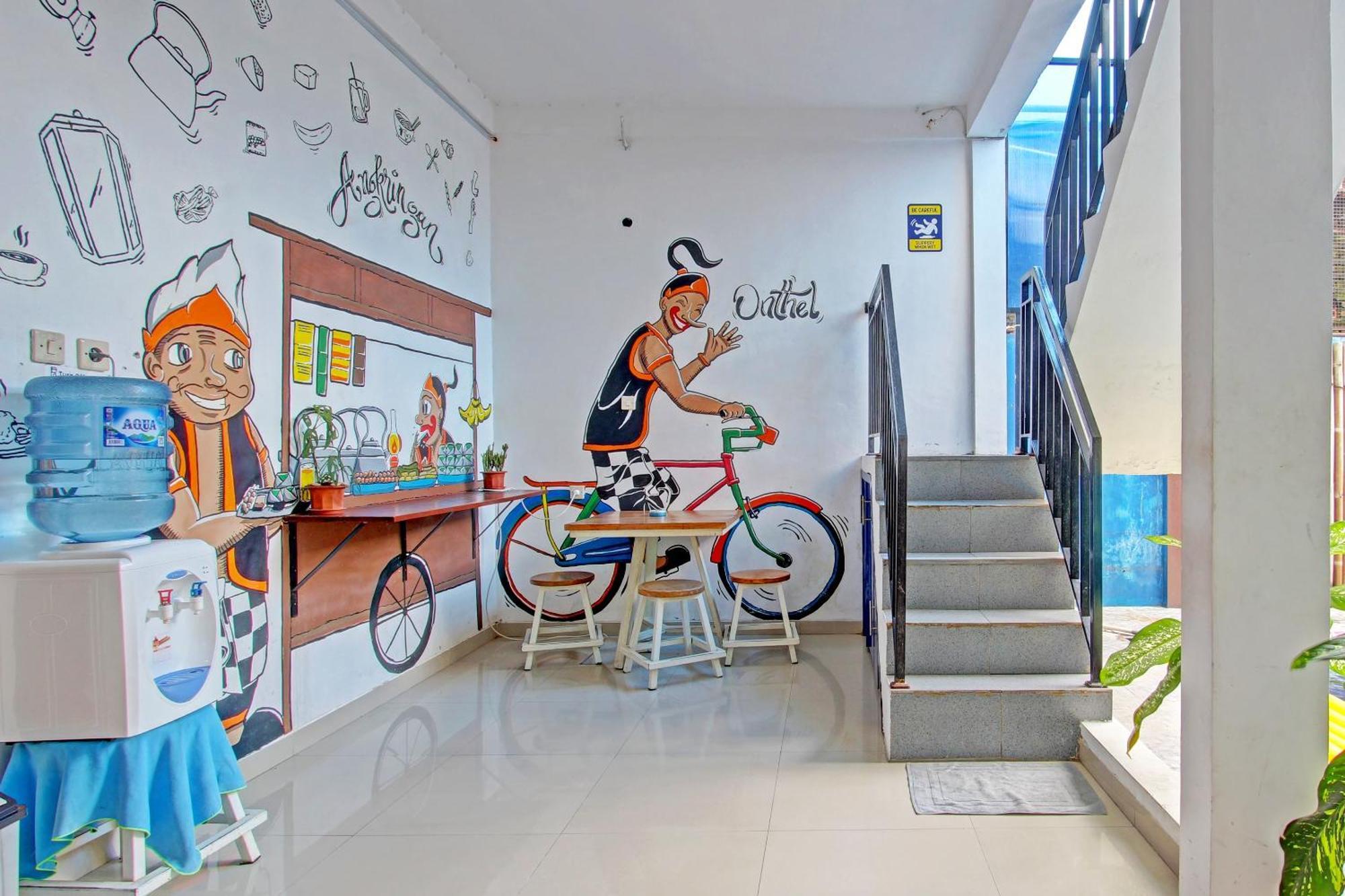 Oyo 91952 Oase Hostel Джокякарта Екстериор снимка